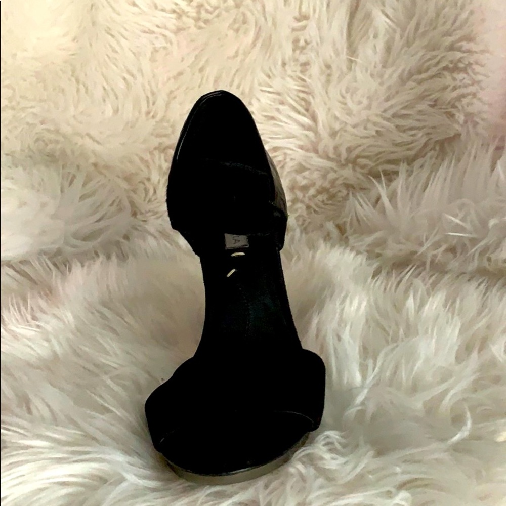 BCBG Maxazria shoes